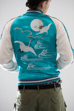 Cargar imagen en el visor de la galería, Sukajan Japanese Jacket Satin Reversible Moon Crane