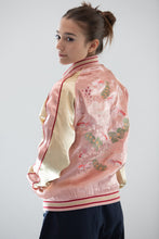 Cargar imagen en el visor de la galería, Sukajan Japanese Jacket Satin Reversible Goldfish