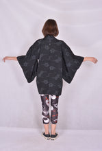 Cargar imagen en el visor de la galería, Haori Kimono Jacket Sukashi  Kaede Vintage Black