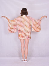 Cargar imagen en el visor de la galería, Haori Kimono Jacket Shibori Vintage Salmon Pink