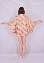 Cargar imagen en el visor de la galería, Haori Kimono Jacket Shibori Vintage Salmon Pink