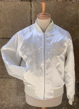 Load image into Gallery viewer, Sukajan Japanese Jacket Satin White on White Dragon