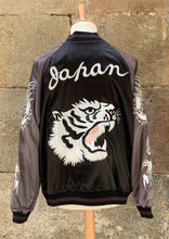 Cargar imagen en el visor de la galería, Sukajan Japanese Jacket Satin Reversible White Tiger Eagle